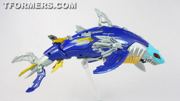Transformers Generations Sky Byte Toy Voyager Class Action Figure Review And Images  (27 of 29)